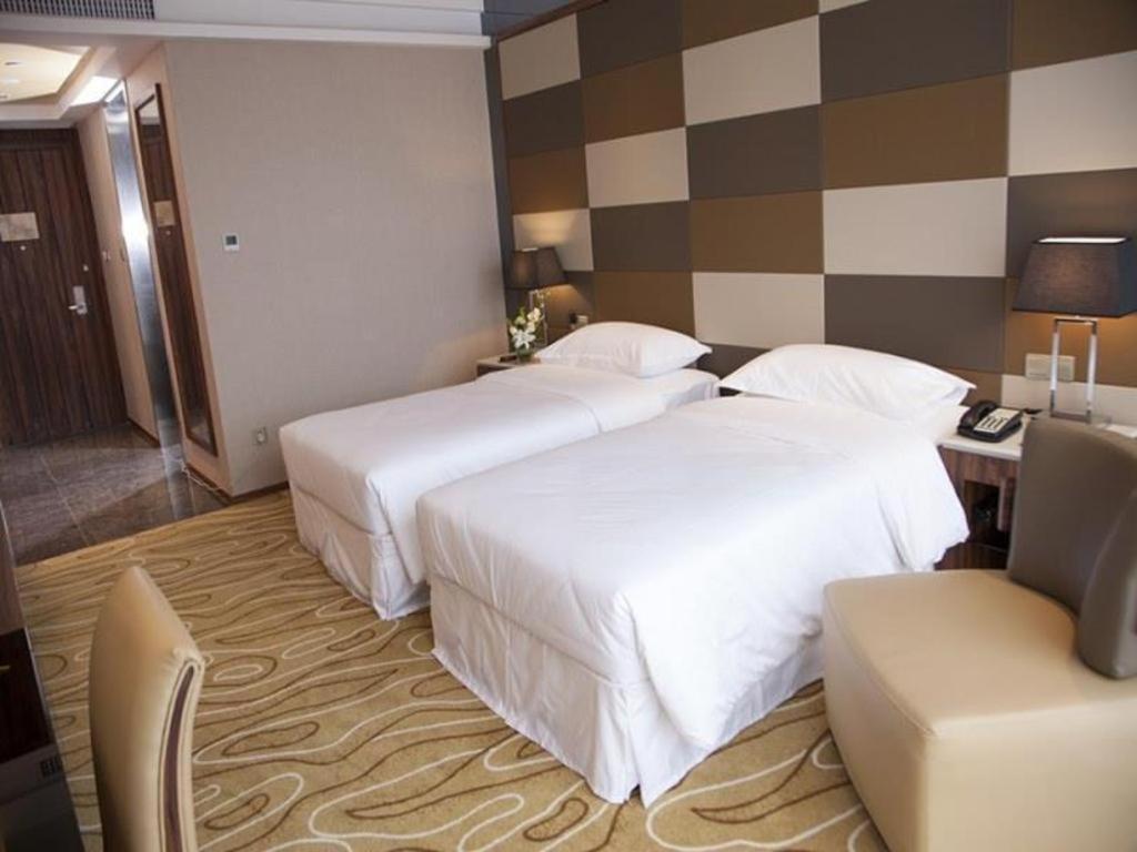 รามาดา พลาซา ฮุยจู อีสท์ โฮเต็ล Hotel ฮุ่ยโจว ภายนอก รูปภาพ
